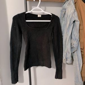 Aritzia knit sweater